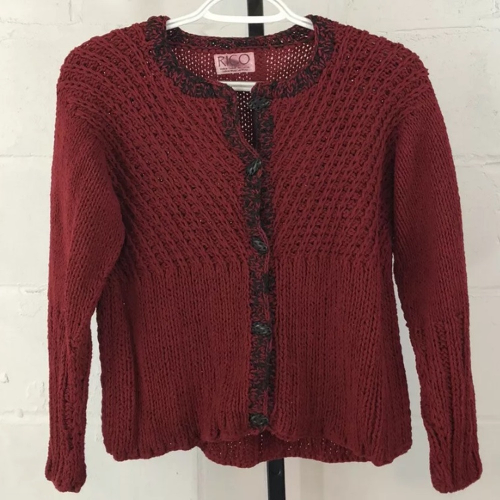 RICO Crop Knit Sweater Cardigan Dk Red Black